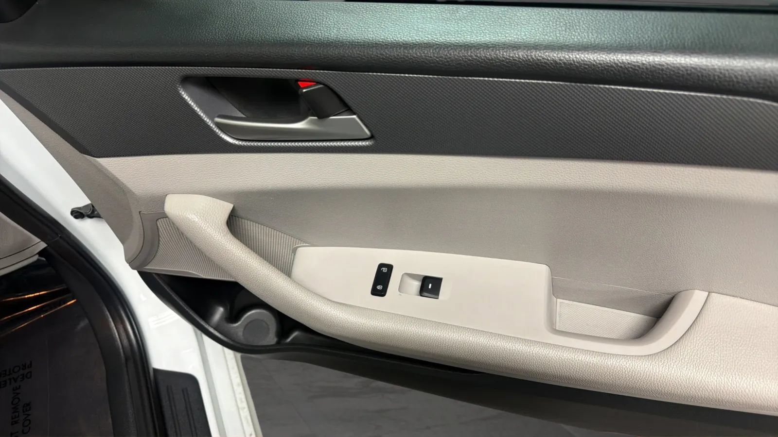 Used 2018 Hyundai Sonata SE w/ Cargo Package FWD image 17