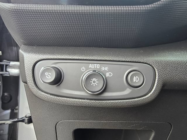 Used 2023 Chevrolet TrailBlazer LT FWD image 24