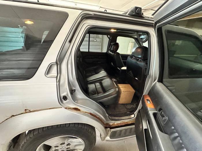 Used 2002 INFINITI QX4 4WD w/ (X03) Heated Seats Pkg image 23