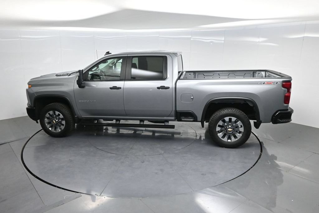Used 2025 Chevrolet Silverado 2500 Custom w/ Custom Convenience Package AWD/4WD image 59