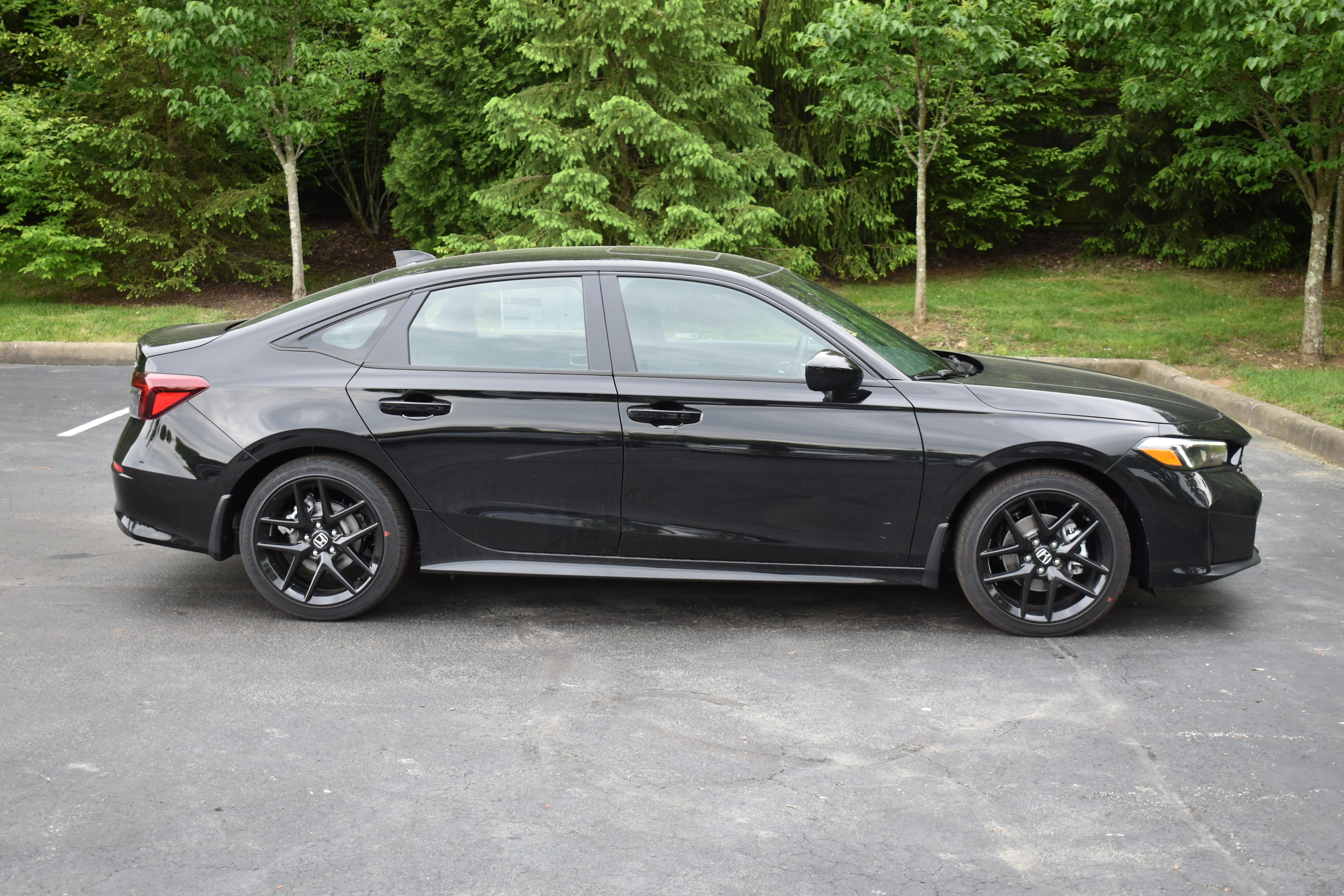 New 2026 Honda Civic FWD Hybrid Sedan image 9