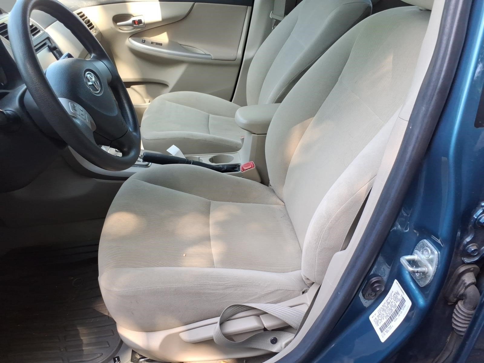Used 2013 Toyota Corolla LE FWD image 10