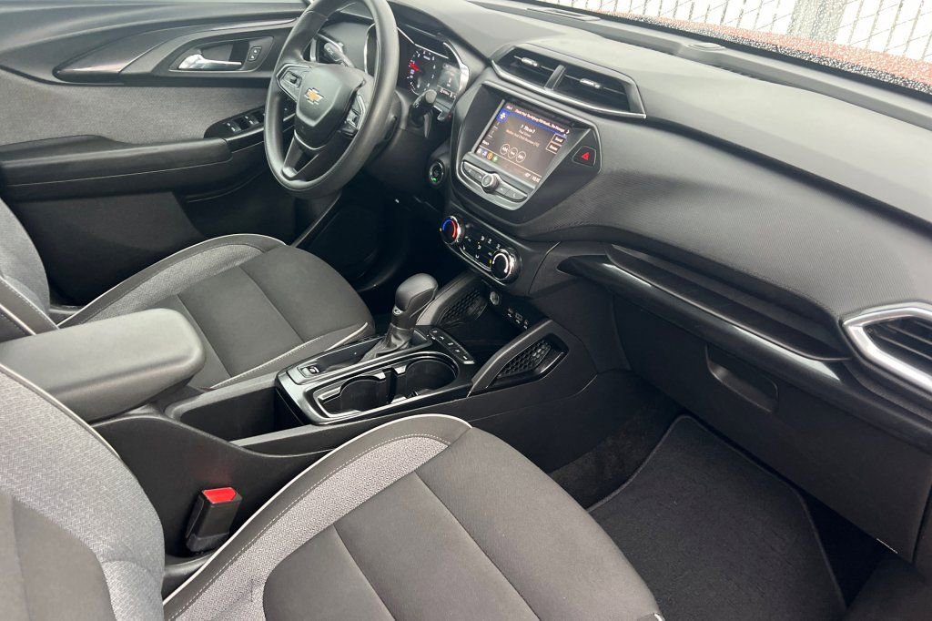 Used 2022 Chevrolet TrailBlazer LT w/ Driver Confidence Package AWD/4WD image 13