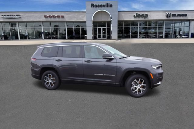 New 2025 Jeep Grand Cherokee L Limited w/ Trailer Tow Package image 2