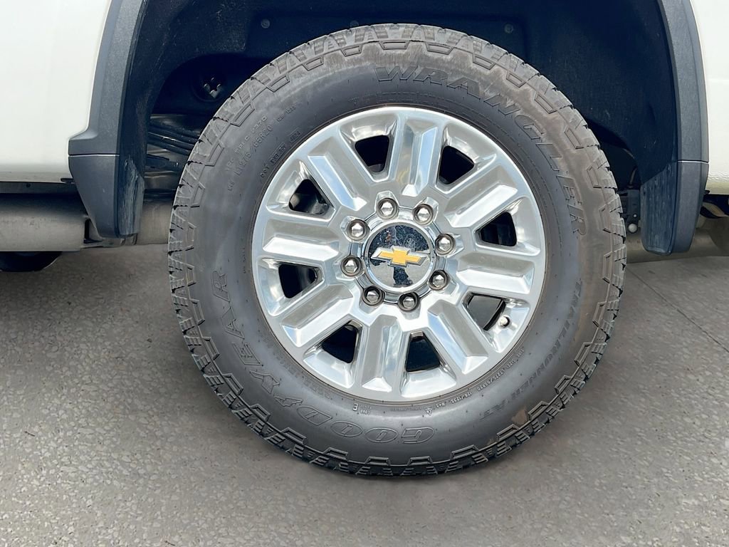Used 2025 Chevrolet Silverado 2500 High Country w/ Technology Package image 31
