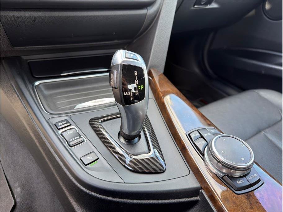 Used 2015 BMW 328i xDrive Sedan AWD/4WD image 14