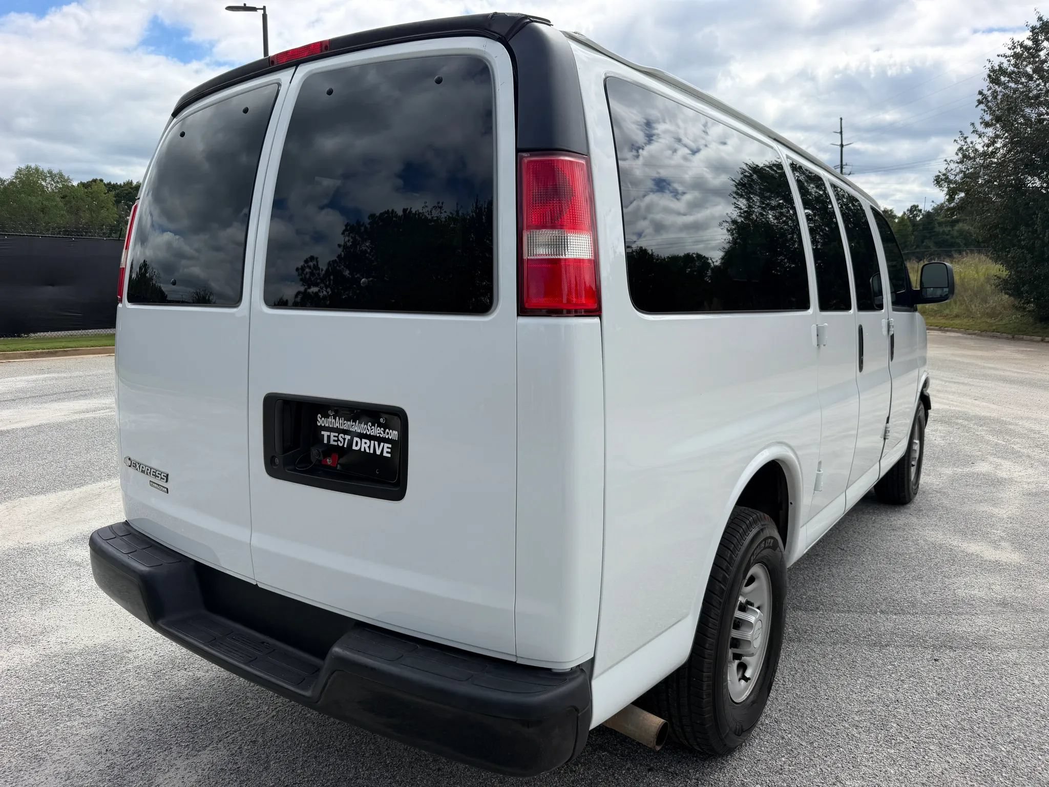 Used 2014 Chevrolet Express 2500 LS RWD image 5