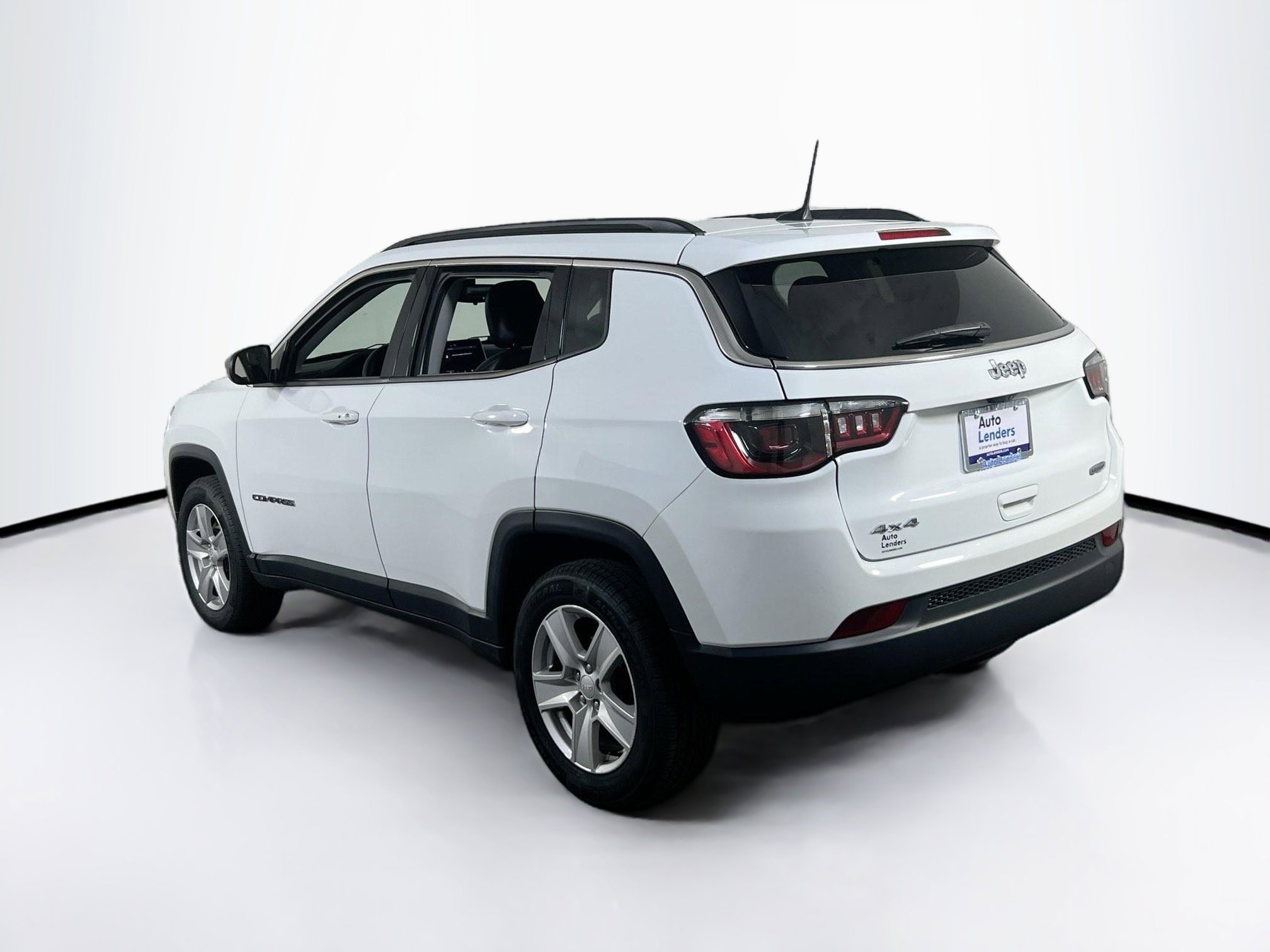 Used 2022 Jeep Compass Latitude AWD/4WD image 7