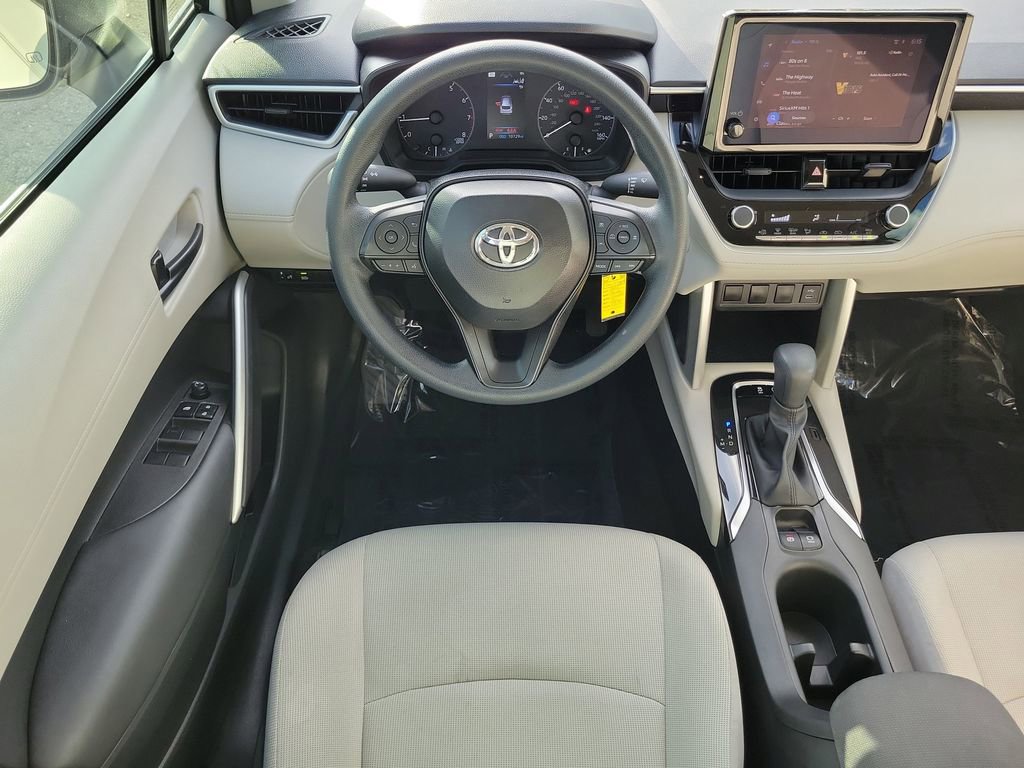 Used 2025 Toyota Corolla Cross L FWD image 13
