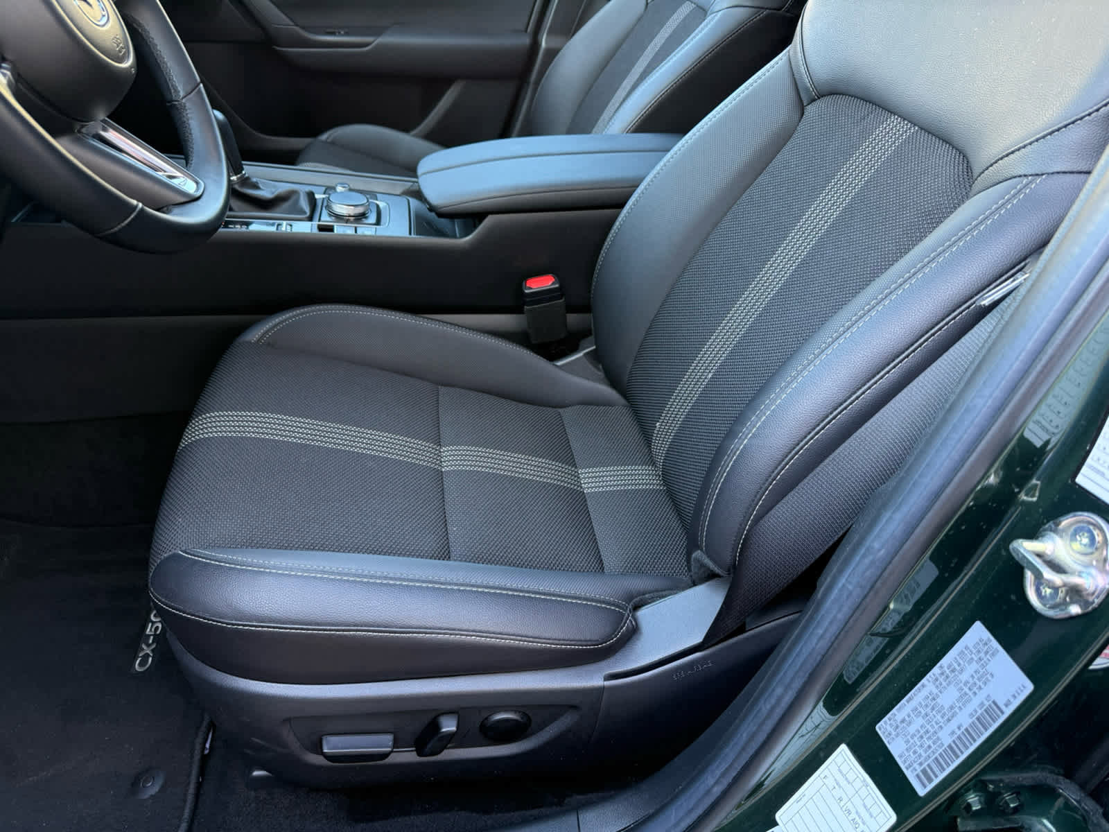 Used 2025 MAZDA CX-50 AWD 2.5 S w/ Premium Package image 4