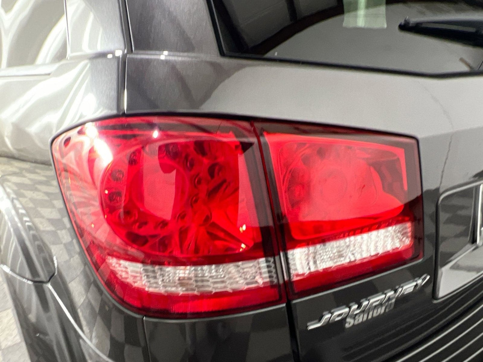 Used 2019 Dodge Journey SE w/ Blacktop Package image 14