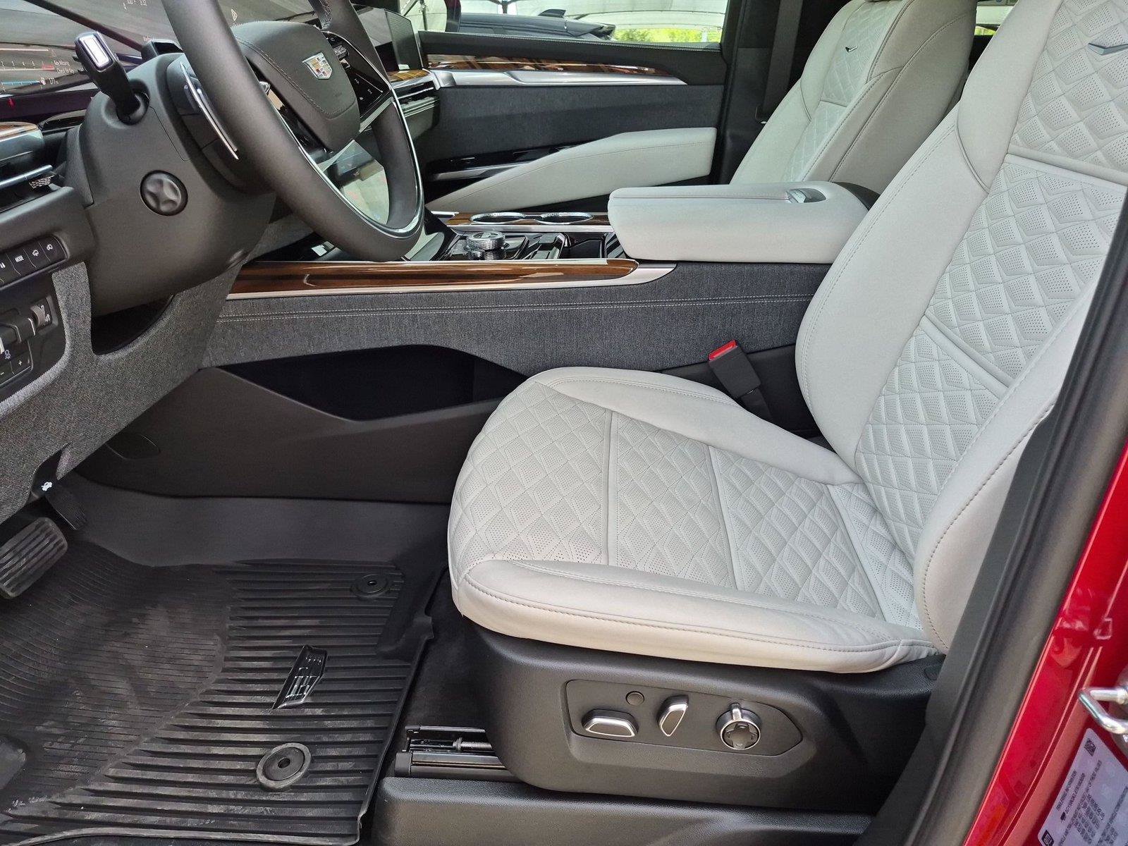 New 2026 Cadillac Escalade Platinum Sport w/ LPO, ONYX Package AWD/4WD image 28