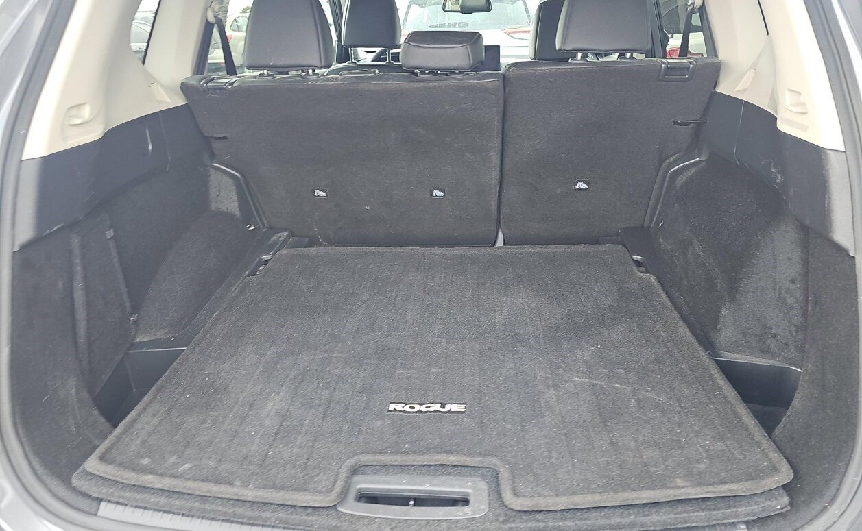 Used 2026 Nissan Rogue SL image 15