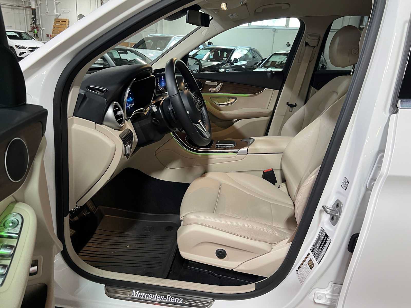 Used 2022 Mercedes-Benz GLC 300 4MATIC image 23