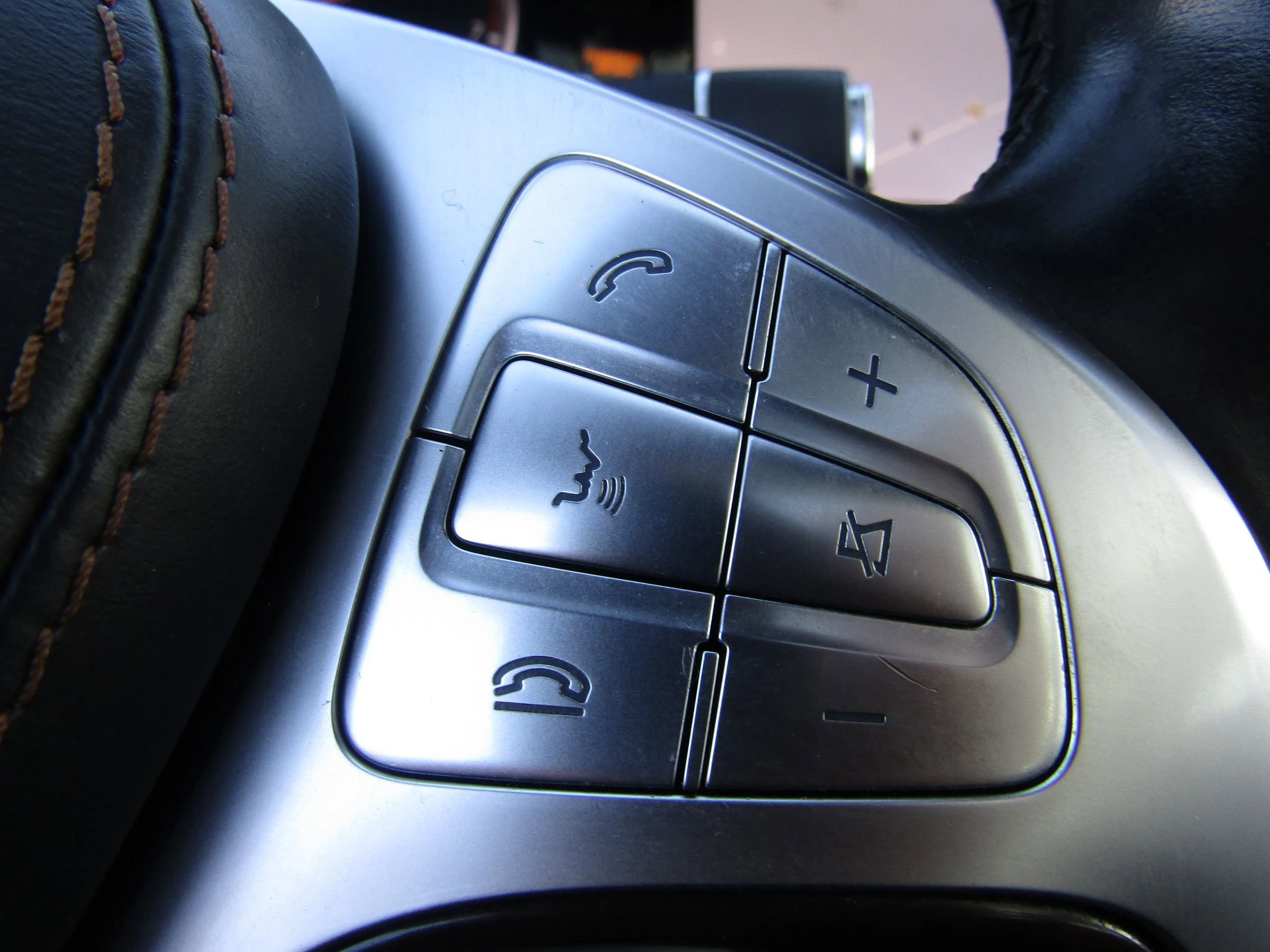 Used 2014 Mercedes-Benz S 550 Sedan w/ Sport Package w/ Sport Package image 35