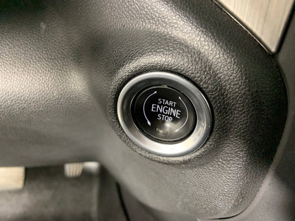 Used 2019 GMC Sierra 1500 Denali w/ Denali Ultimate Package AWD/4WD image 31