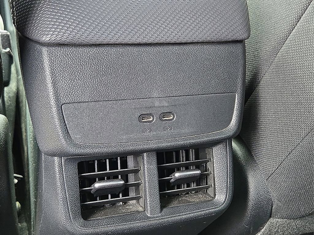 Used 2025 Chevrolet Equinox LT AWD/4WD image 15
