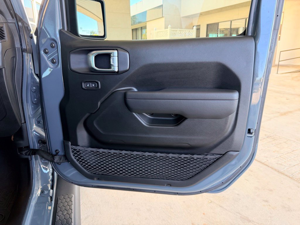 Used 2024 Jeep Wrangler Sport AWD/4WD image 21