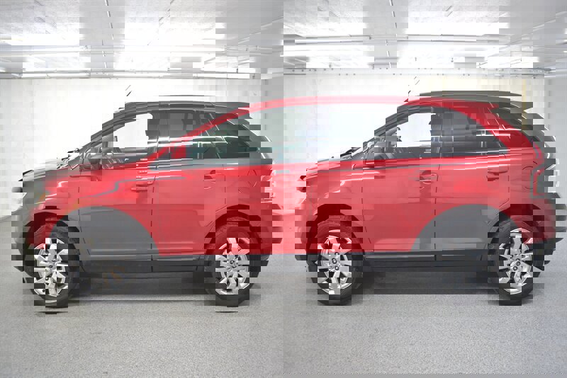 Used 2010 Ford Edge SEL FWD image 4