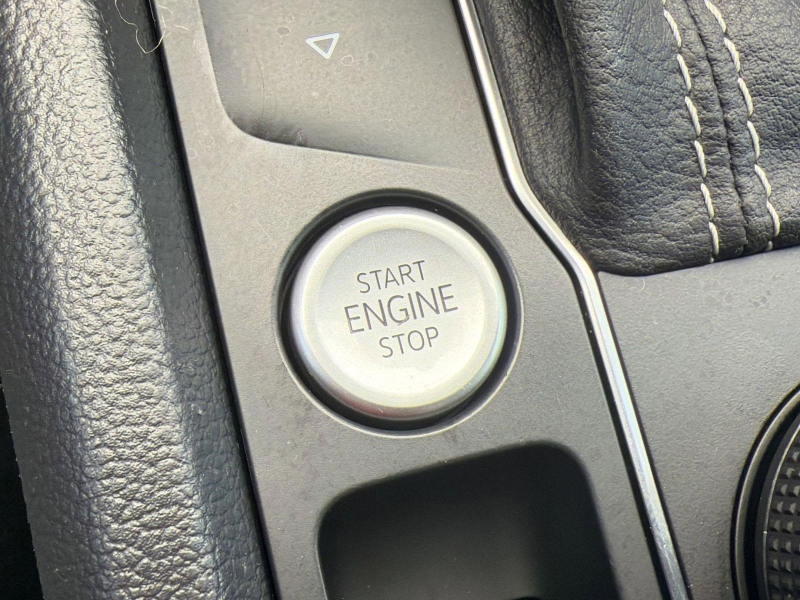 Used 2023 Volkswagen Atlas SE AWD/4WD image 25