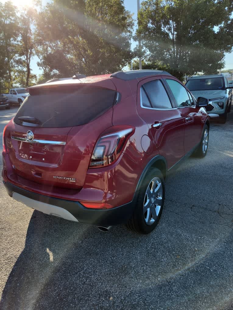 Used 2019 Buick Encore Essence w/ Experience Buick Package AWD/4WD image 17