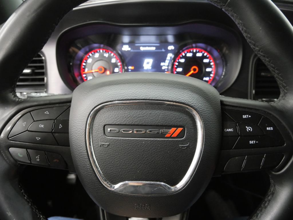 Used 2018 Dodge Charger SXT w/ Blacktop Package RWD image 16