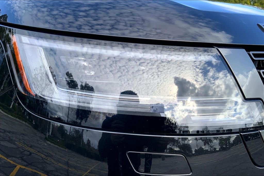 Used 2023 Land Rover Range Rover SE image 26