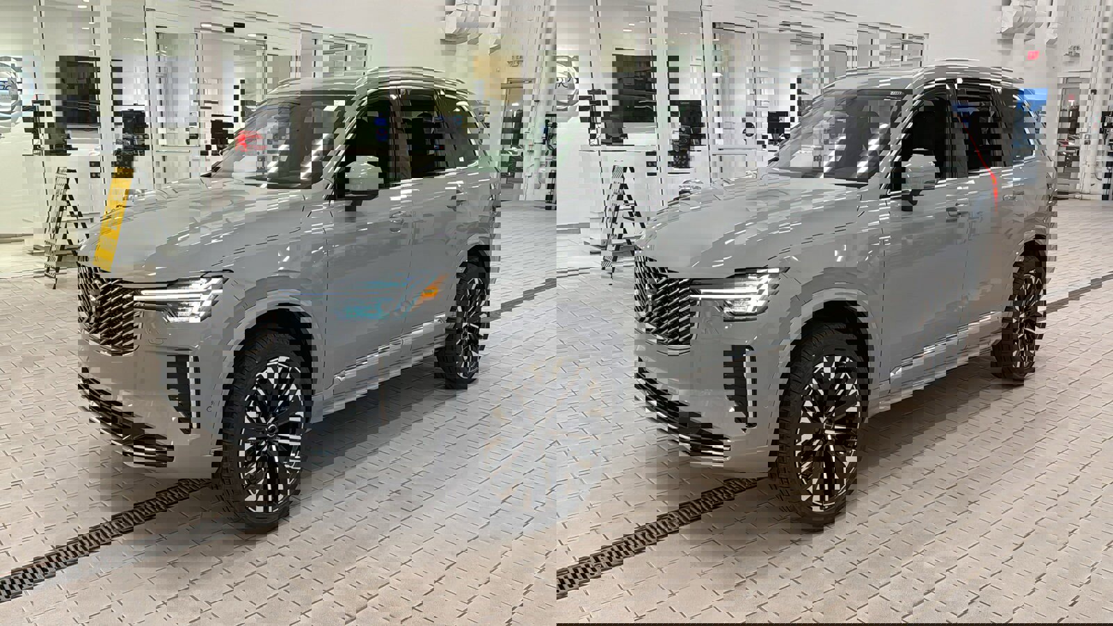 New 2026 Volvo XC90 B6 Plus w/ Protection Package Premier image 9