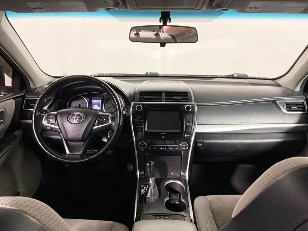 Used 2016 Toyota Camry XSE image 16