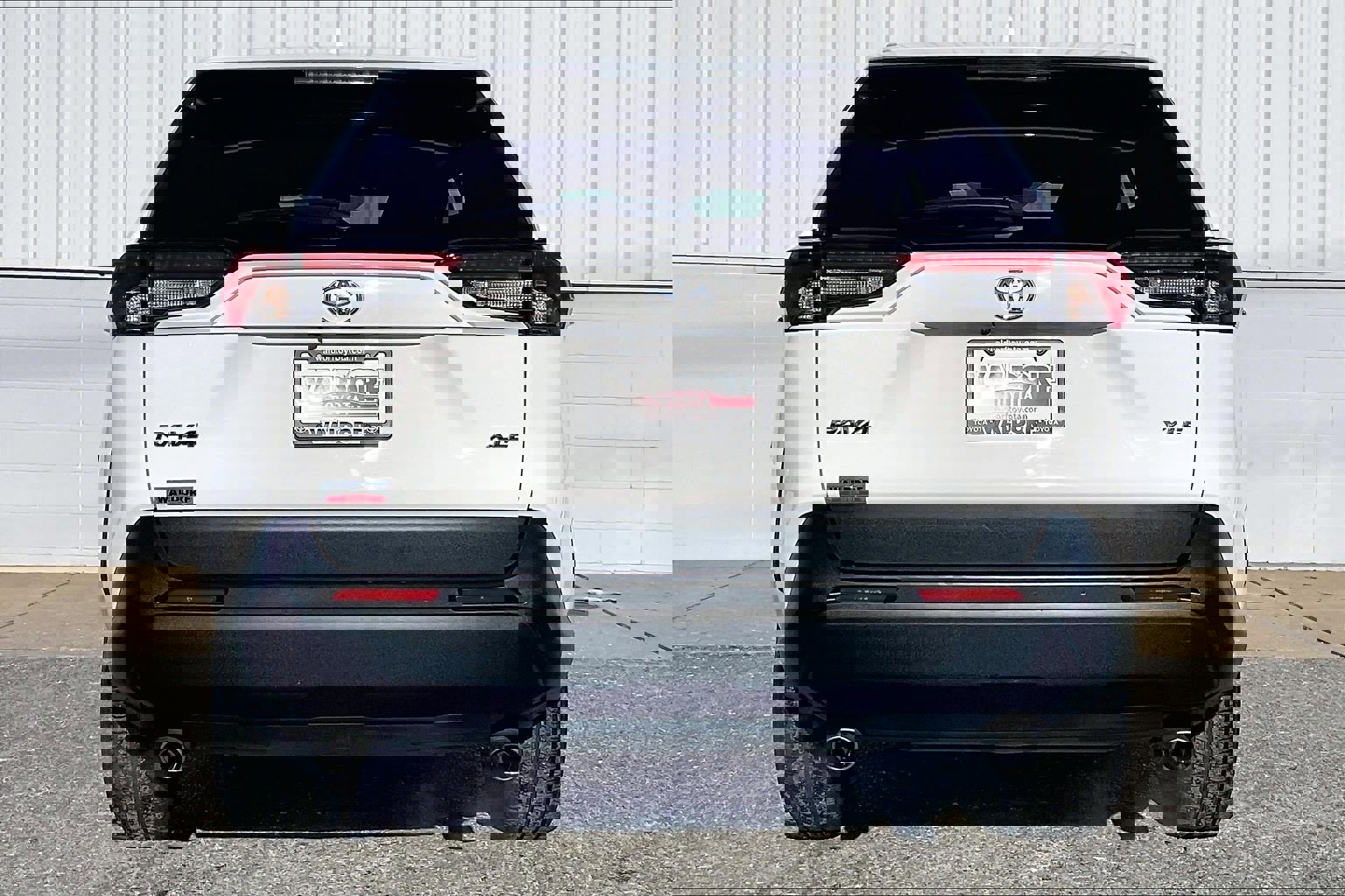 Used 2024 Toyota RAV4 XLE image 5