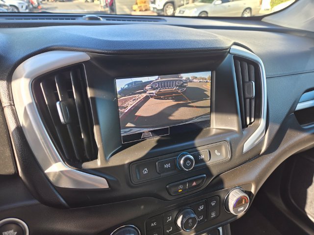 Used 2023 GMC Terrain SLE w/ Driver Convenience Package FWD image 25