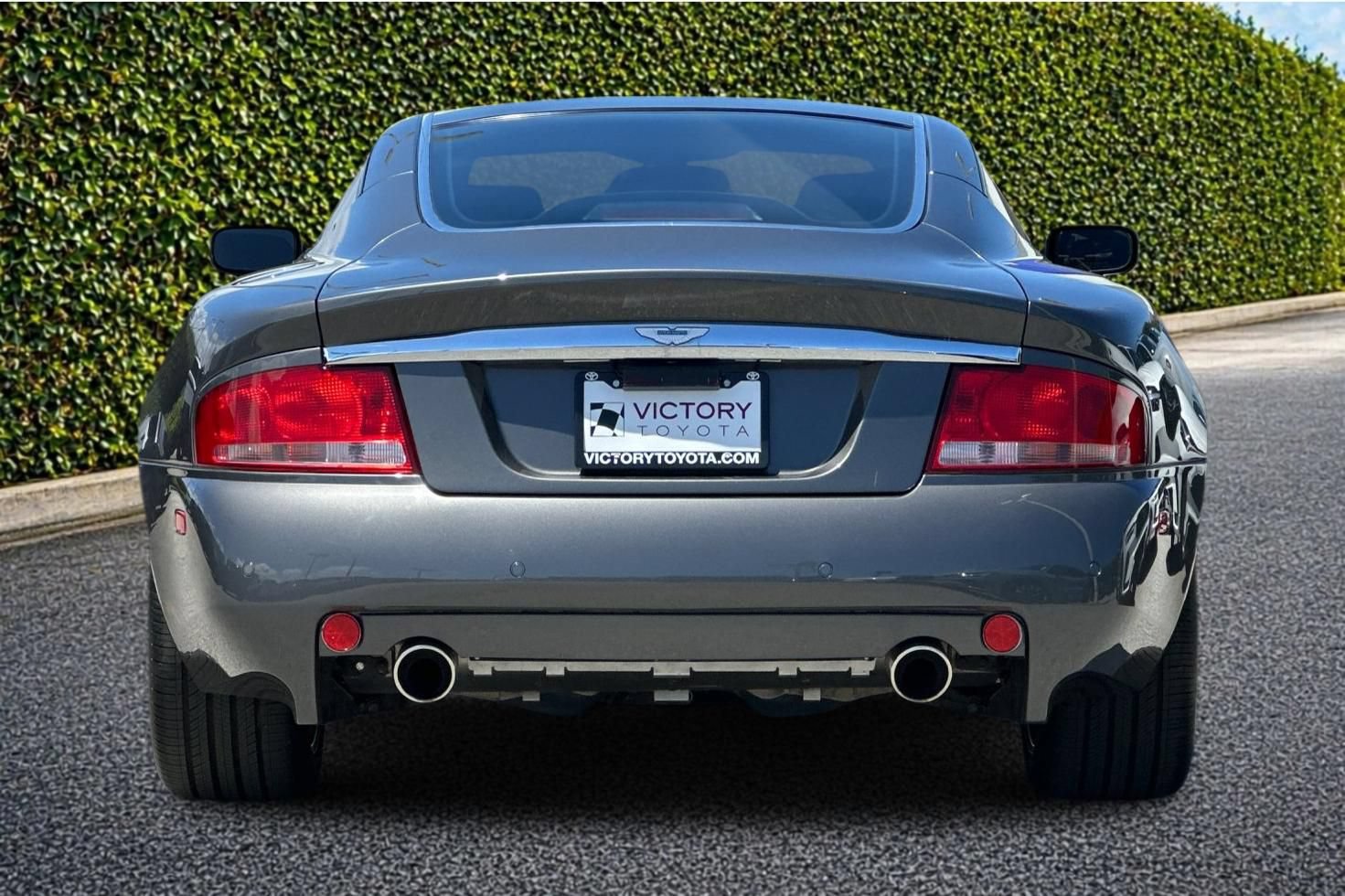 Used 2004 Aston Martin Vanquish RWD image 5