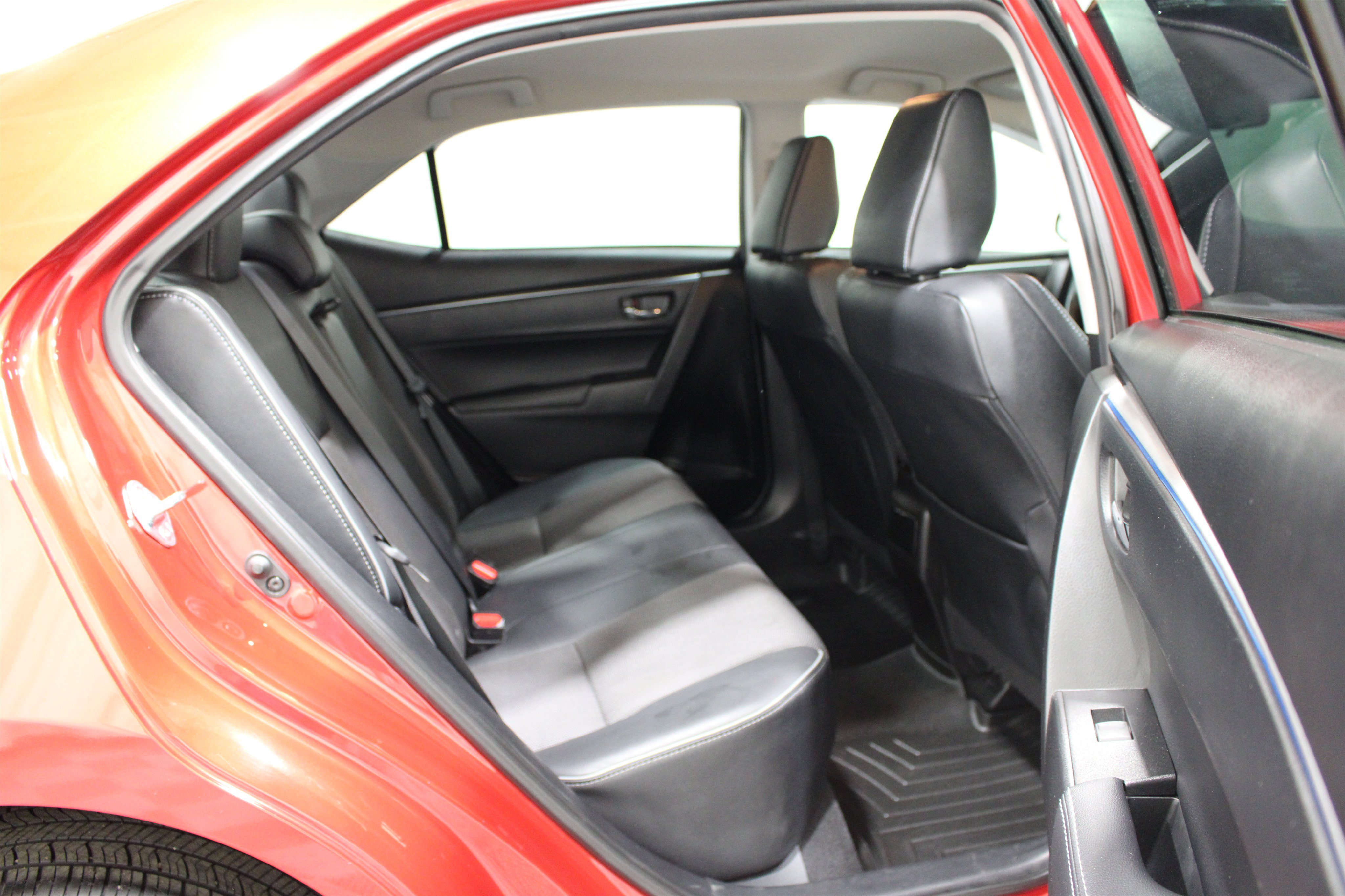 Used 2015 Toyota Corolla S w/ Body Protection Package #1 FWD image 22
