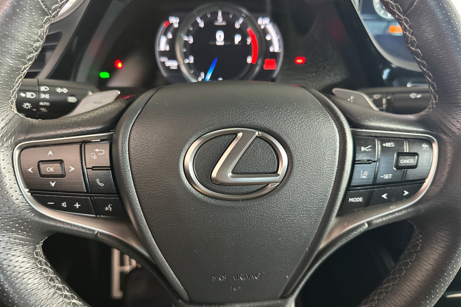 Certified 2023 Lexus ES 350 F Sport w/ Accessory Package (Z2) FWD image 18