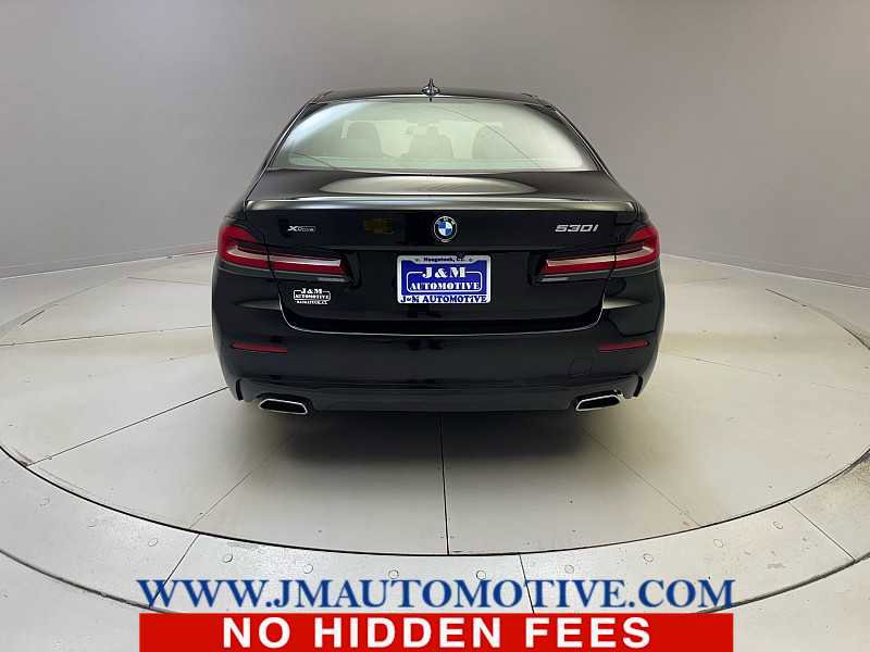 Used 2023 BMW 530i xDrive w/ Premium Package image 4
