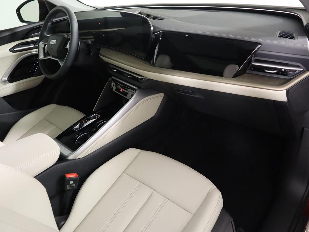 Used 2025 Audi Q5 Premium Plus w/ Premium Plus image 20