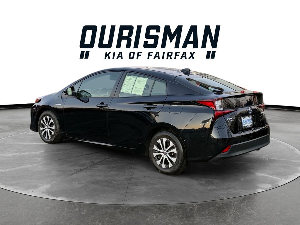 Used 2022 Toyota Prius XLE image 4