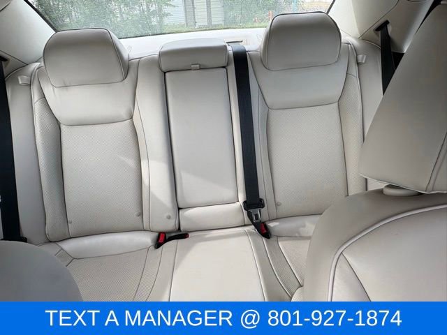 Used 2016 Chrysler 300 C w/ Safetytec Plus Group AWD/4WD image 18