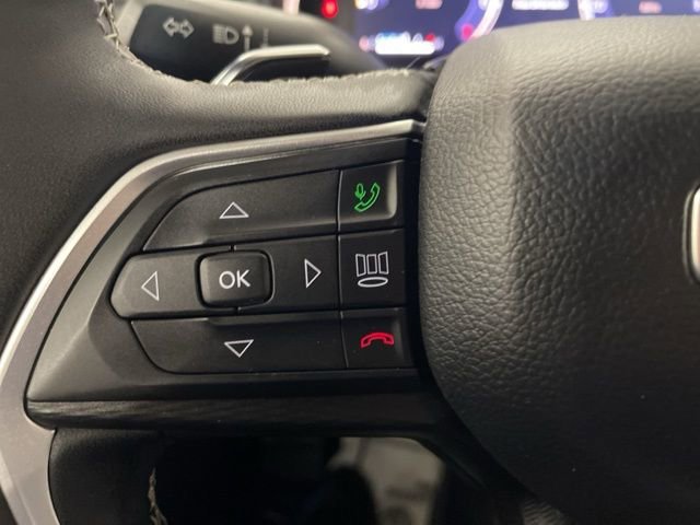 Used 2025 Jeep Grand Cherokee Altitude AWD/4WD image 35