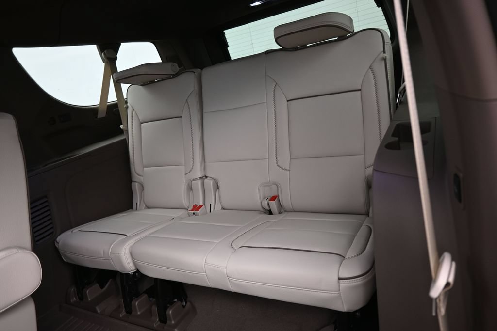 Used 2026 GMC Yukon XL Denali w/ Denali Reserve Package AWD/4WD image 41