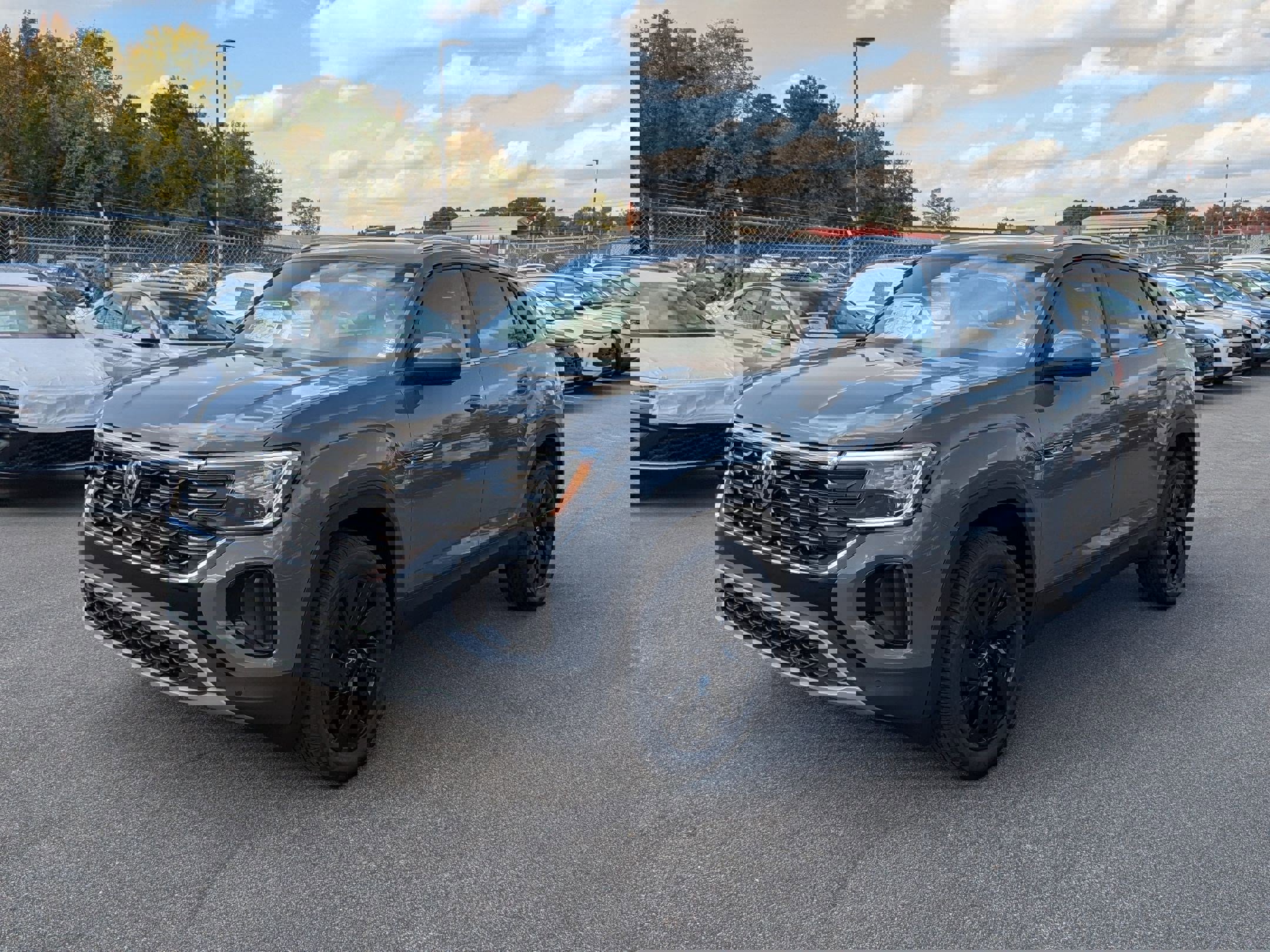 New 2026 Volkswagen Atlas Cross Sport SE image 7