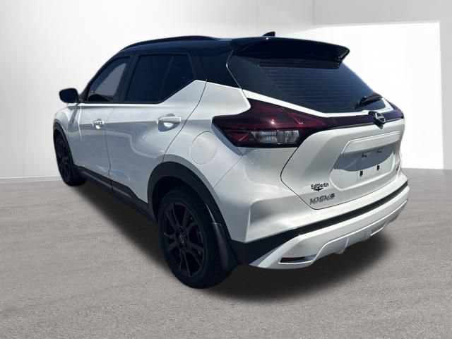 Used 2024 Nissan Kicks SR w/ SR Premium Package FWD image 3