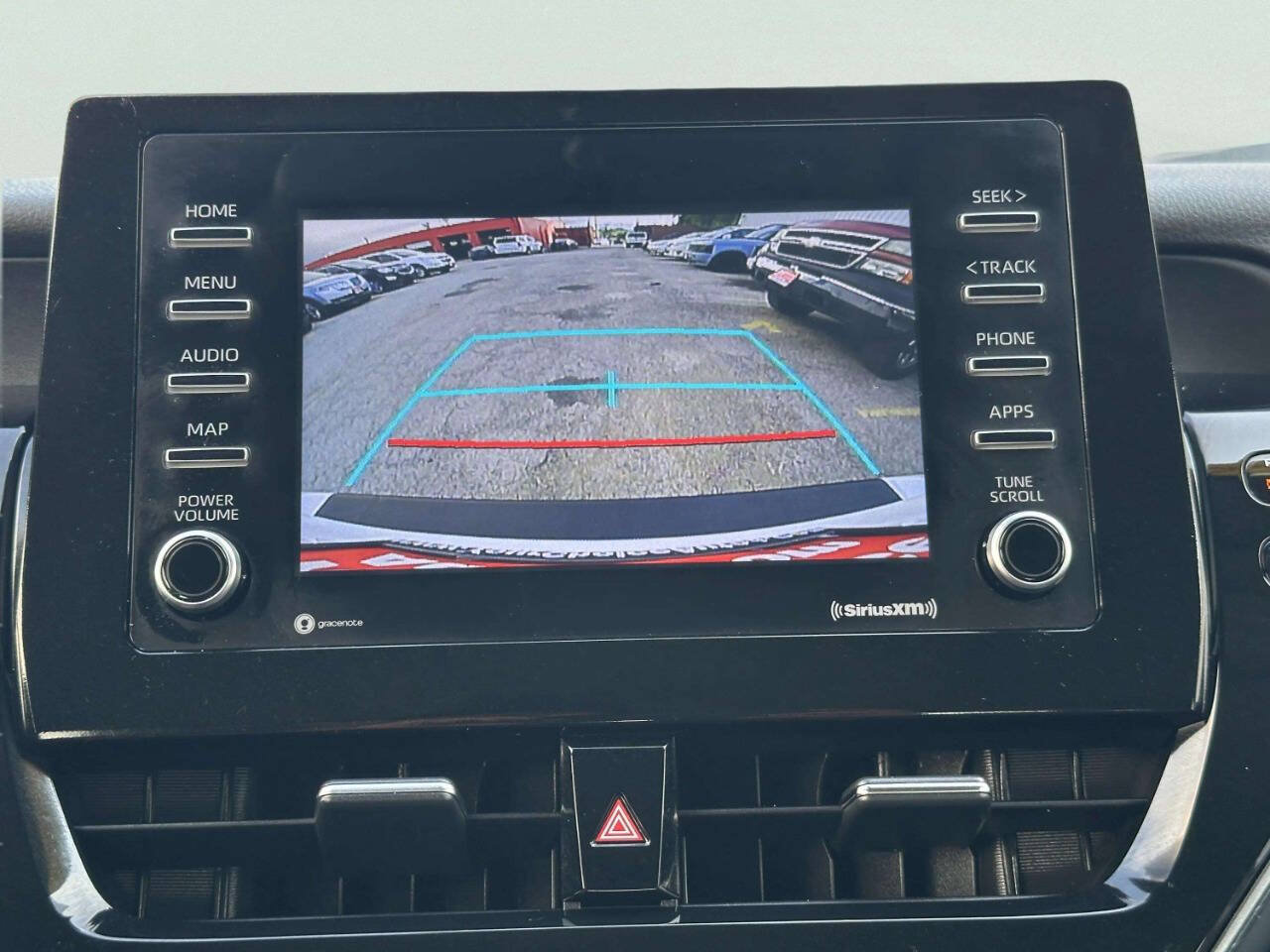Used 2022 Toyota Camry SE FWD image 33