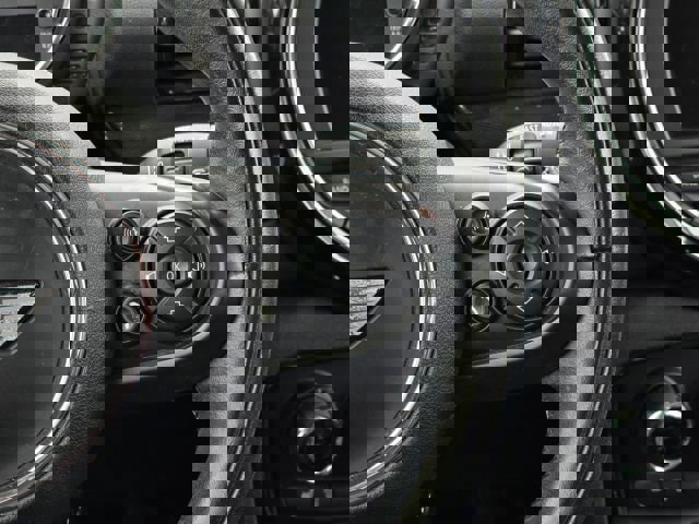 Used 2017 MINI Cooper Clubman ALL4 image 22