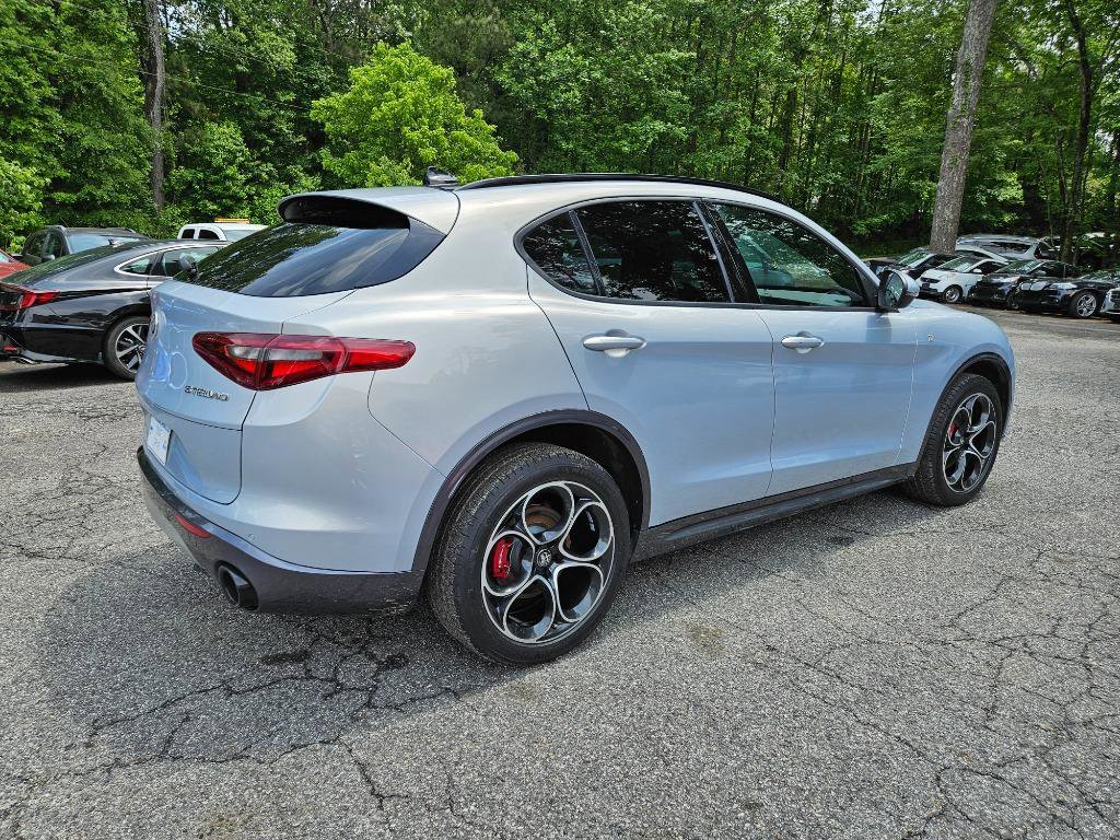 Used 2022 Alfa Romeo Stelvio Ti w/ Active Assist Plus Package image 14