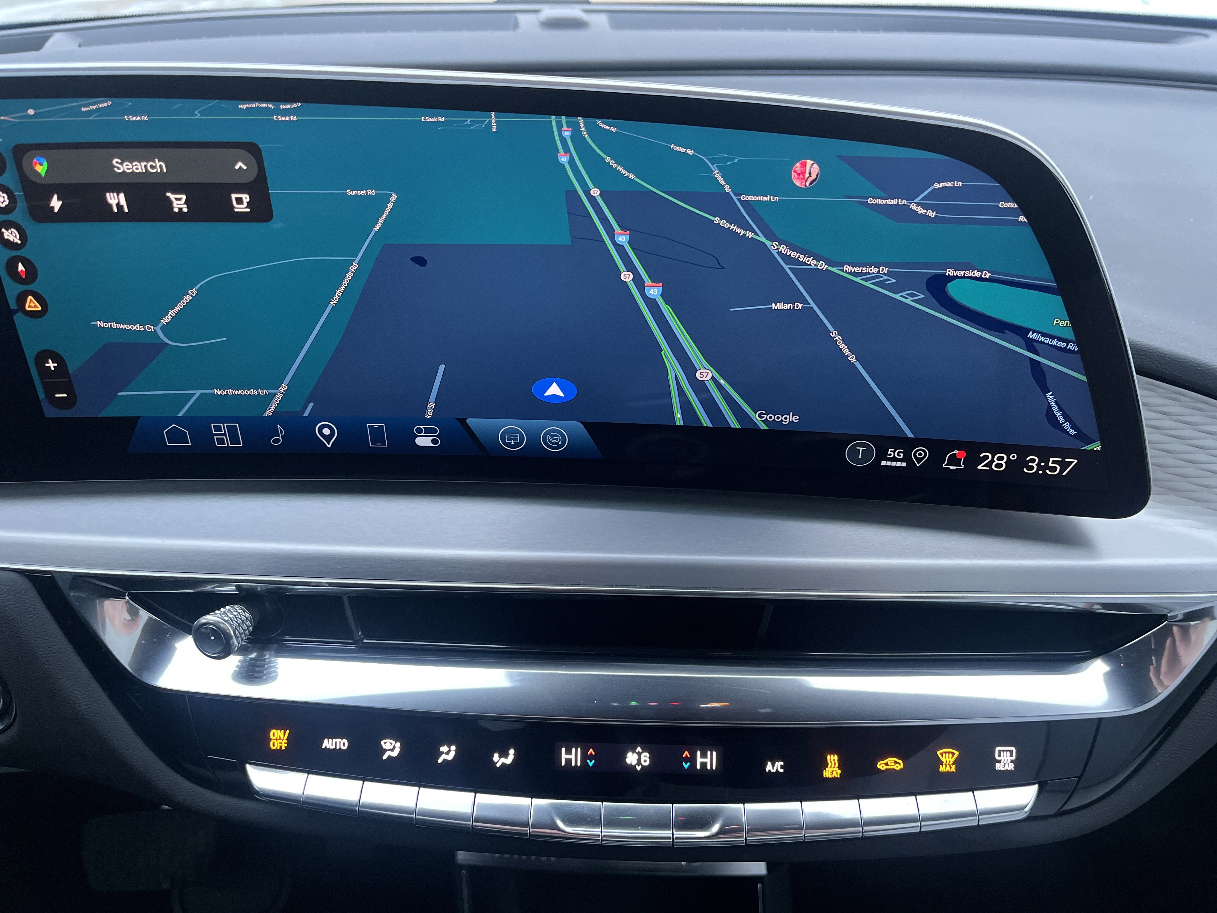 Used 2025 Cadillac Lyriq Luxury image 26