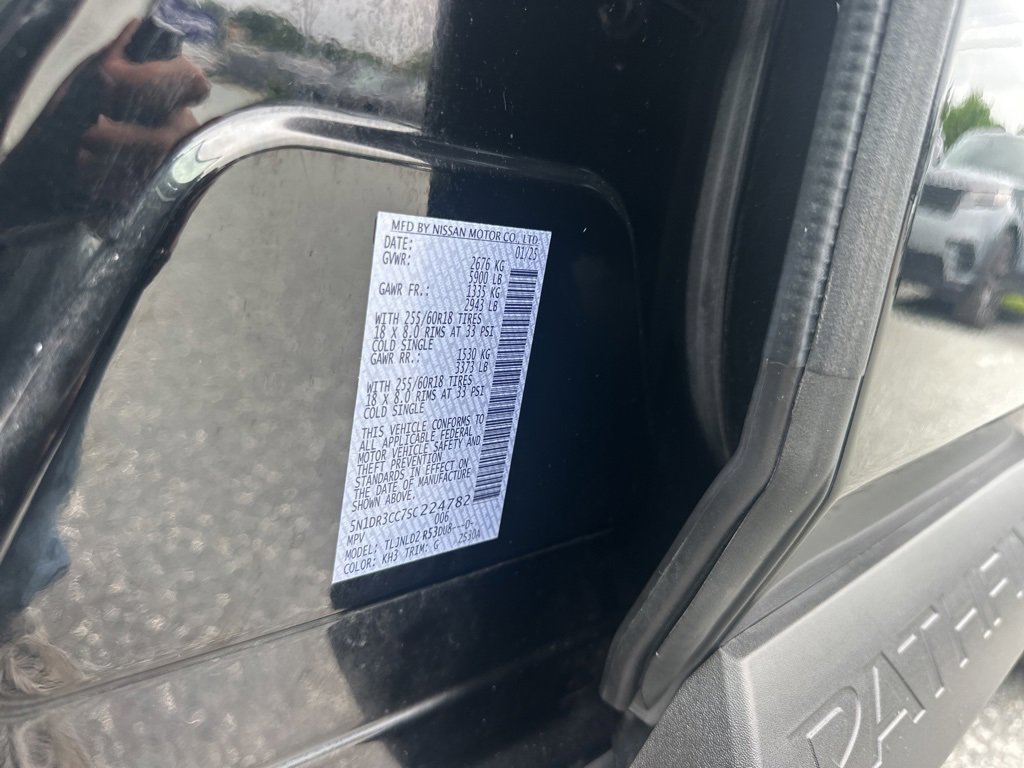 Used 2025 Nissan Pathfinder SL image 37