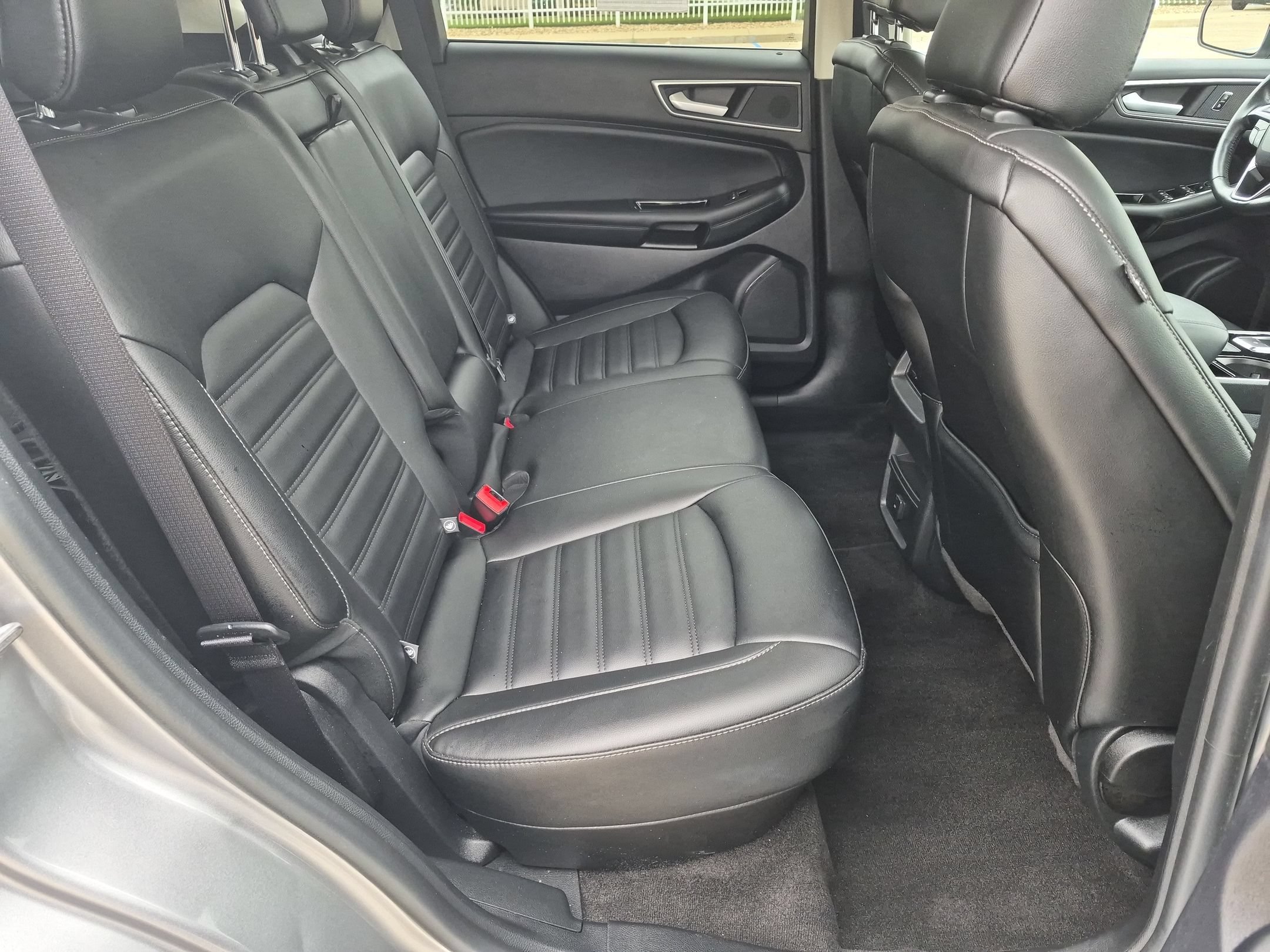 Used 2020 Ford Edge SEL AWD/4WD image 29