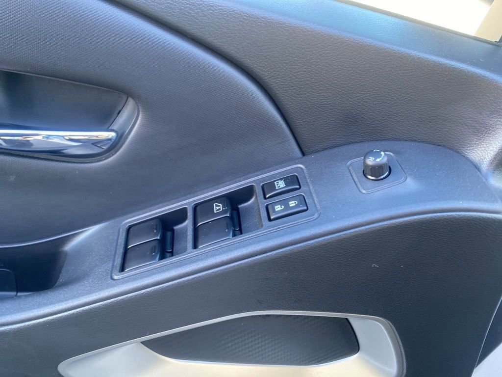 Used 2023 Nissan Frontier SV w/ Technology Package image 13