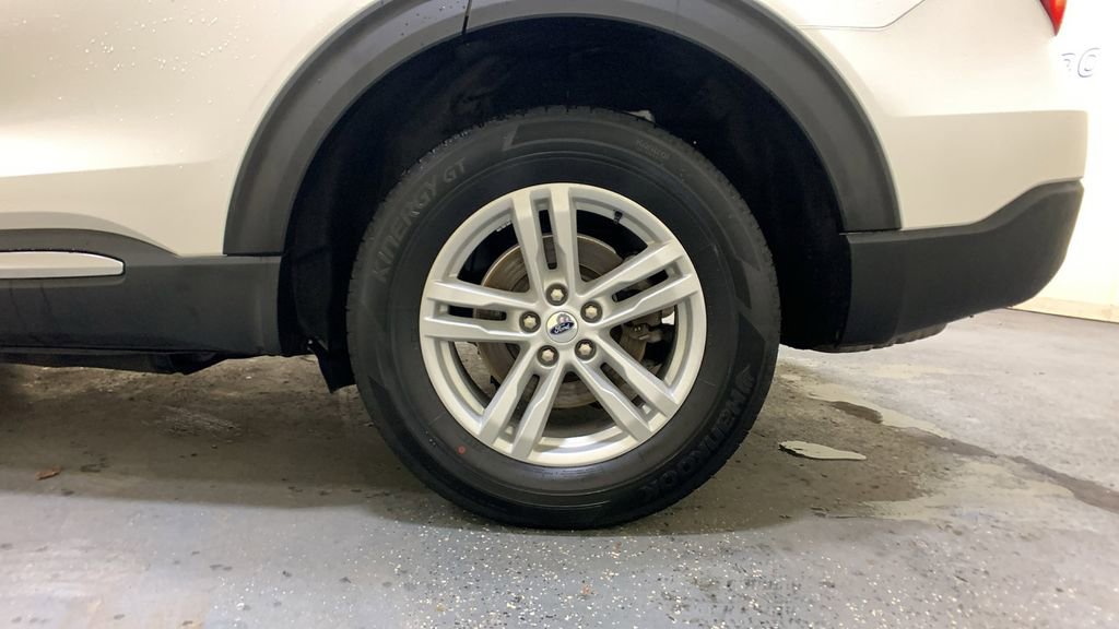 Certified 2023 Ford Explorer XLT image 23